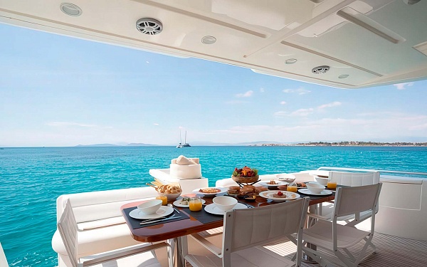 Аренда яхты Ferretti 630 Escape на Миконосе